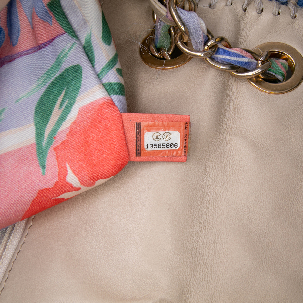 Pre-Loved Chanel CC Straw Country Flap - Picture 6 of 12